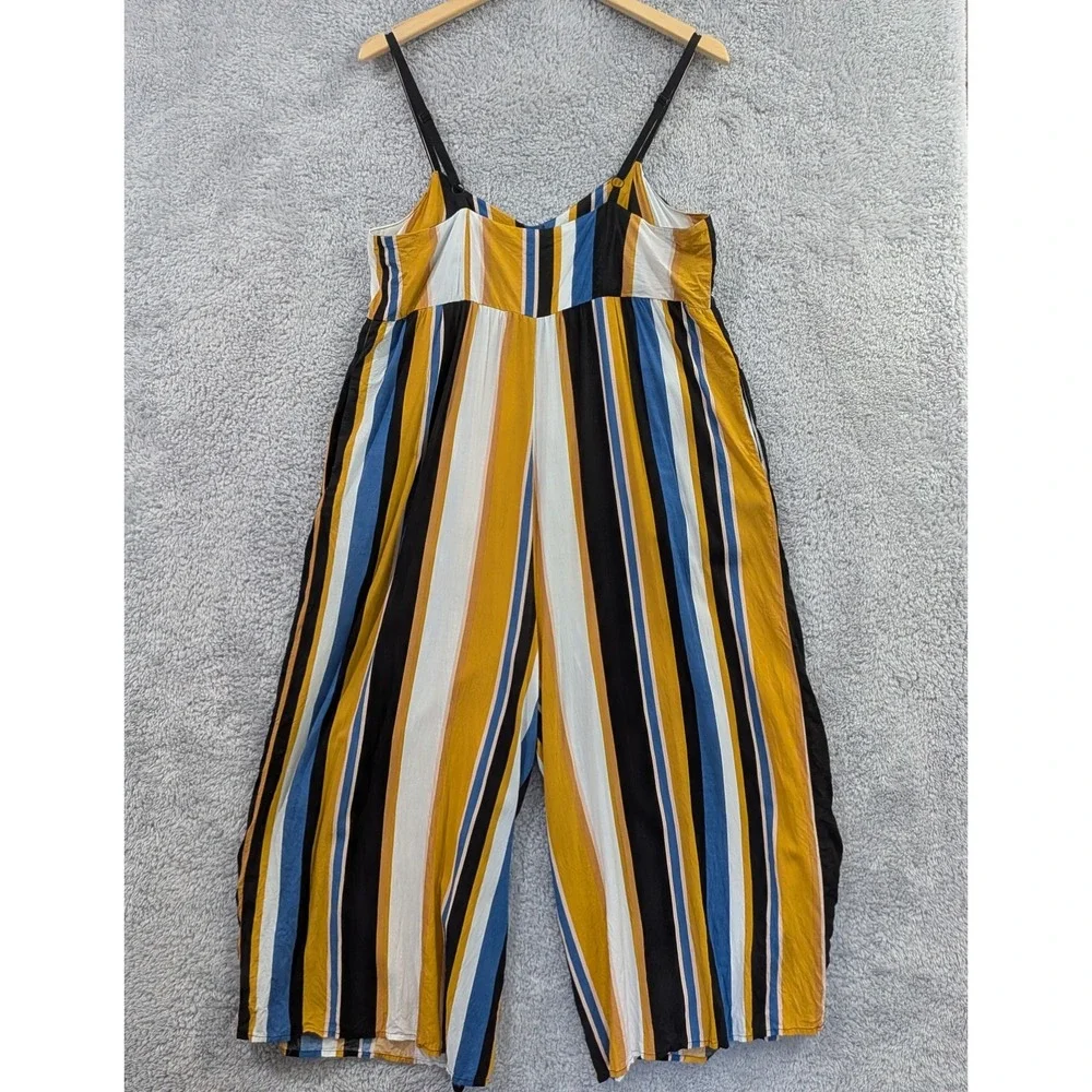 Urban Outfitters Jumpsuit Women's Large Yellow Striped Cropped Button Front‎